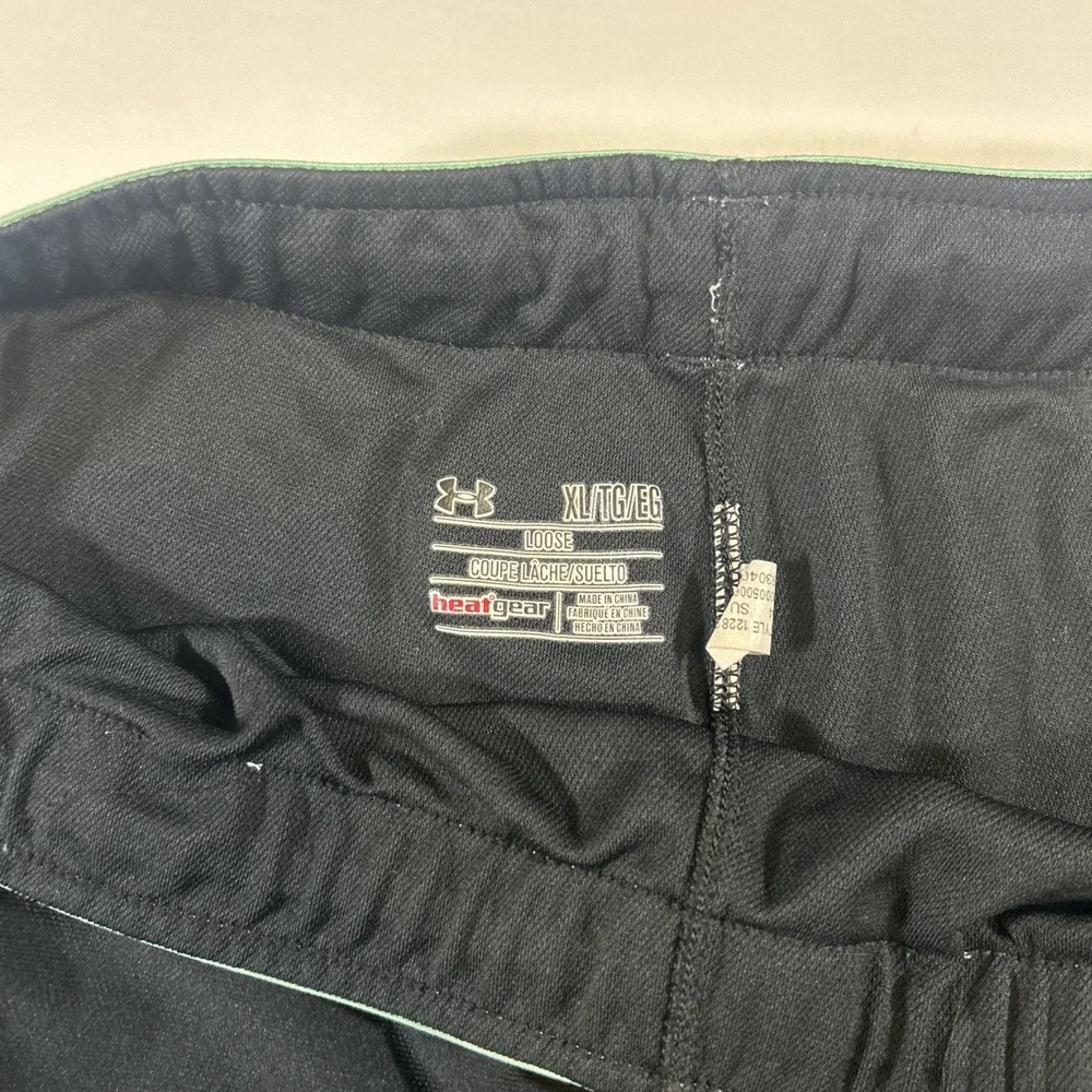 Under Armour Shorts Womens Size Xtralrg Black Heat Gear Waistband Running Shorts